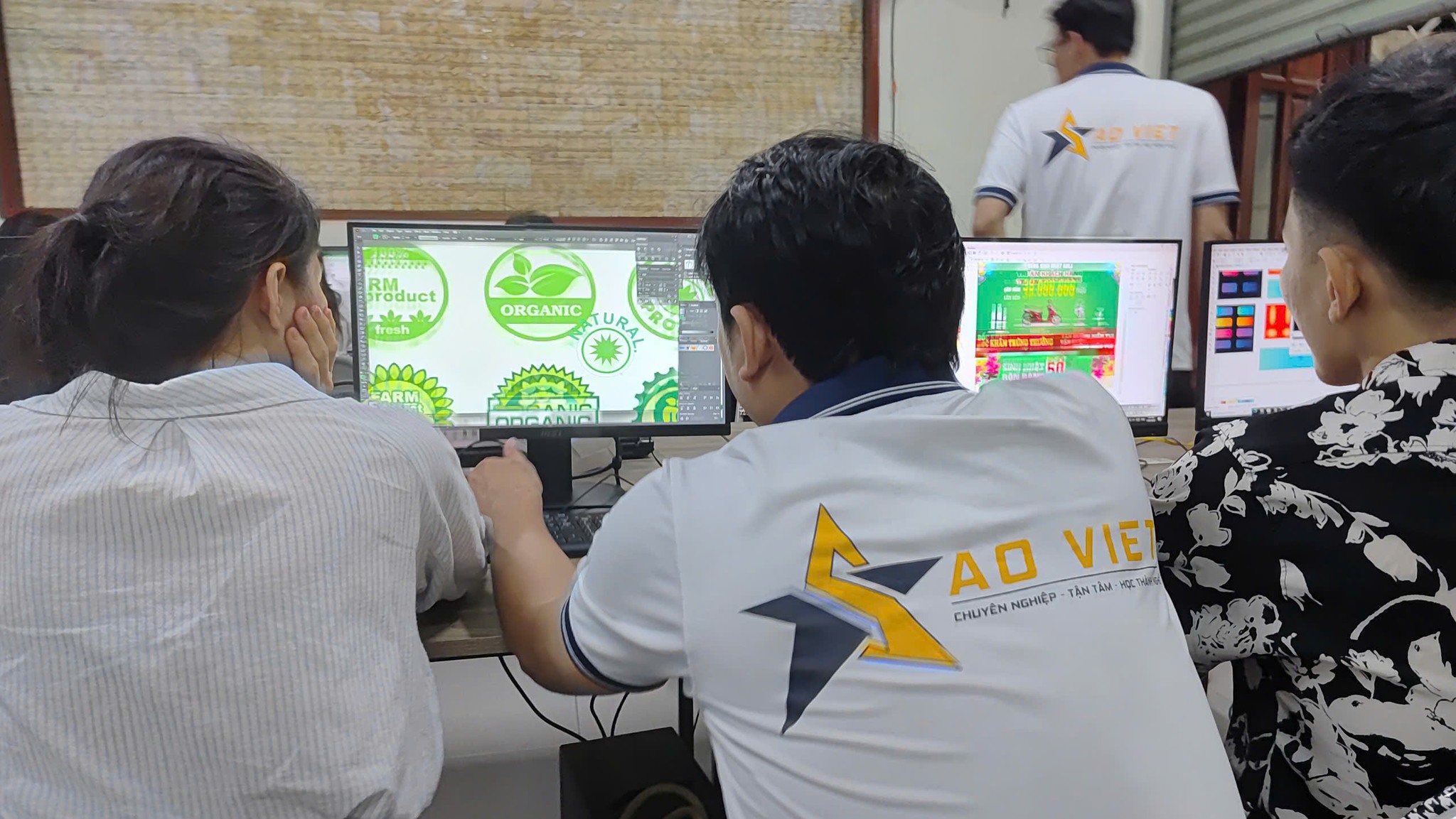 Tin Học Sao Việt Facebook ad