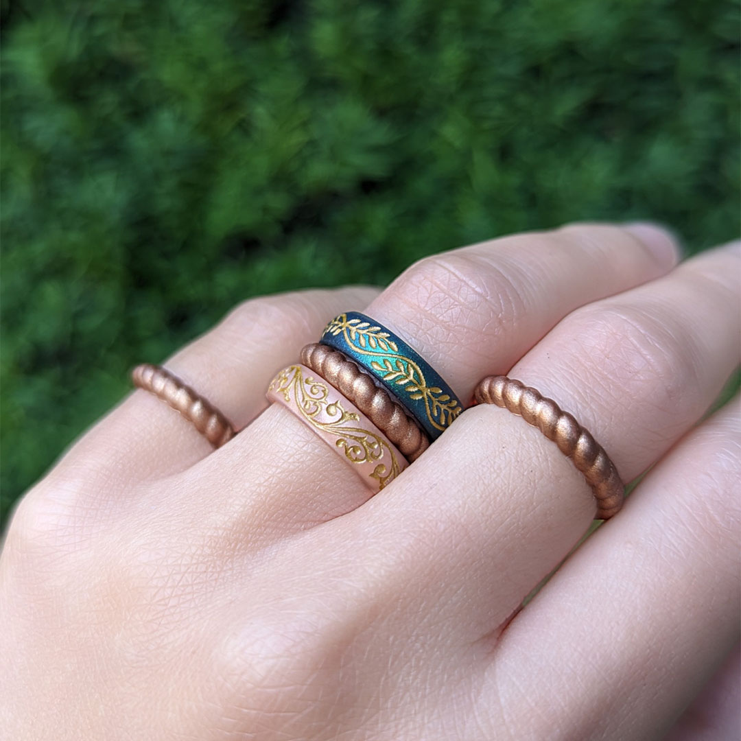 Knot Theory Rings Facebook ad: Lightweight. Durable. Yours.
