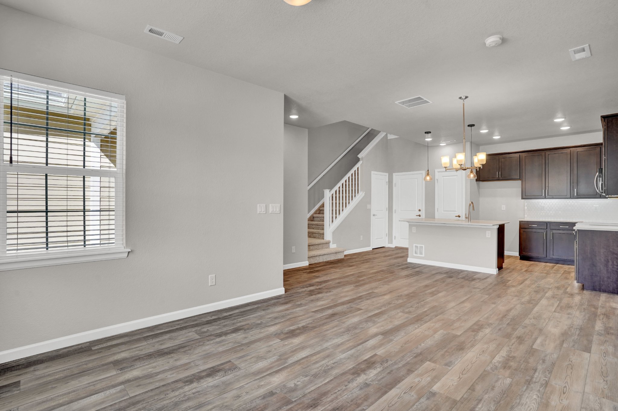 Jeff Norton Facebook ad: 3 Beds 2.5 Baths Townhouse