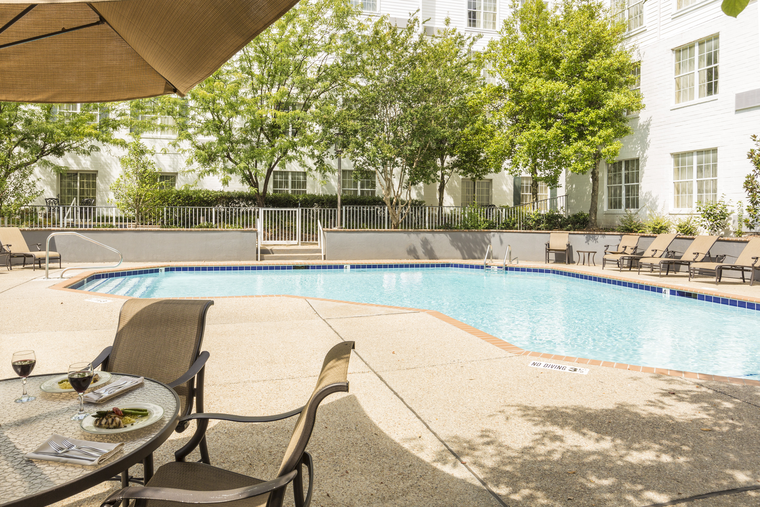 DoubleTree by Hilton Raleigh-Durham Airport at Research Triangle Park Facebook ad: DoubleTree by Hilton Hotel Raleigh-Durham Airport at…