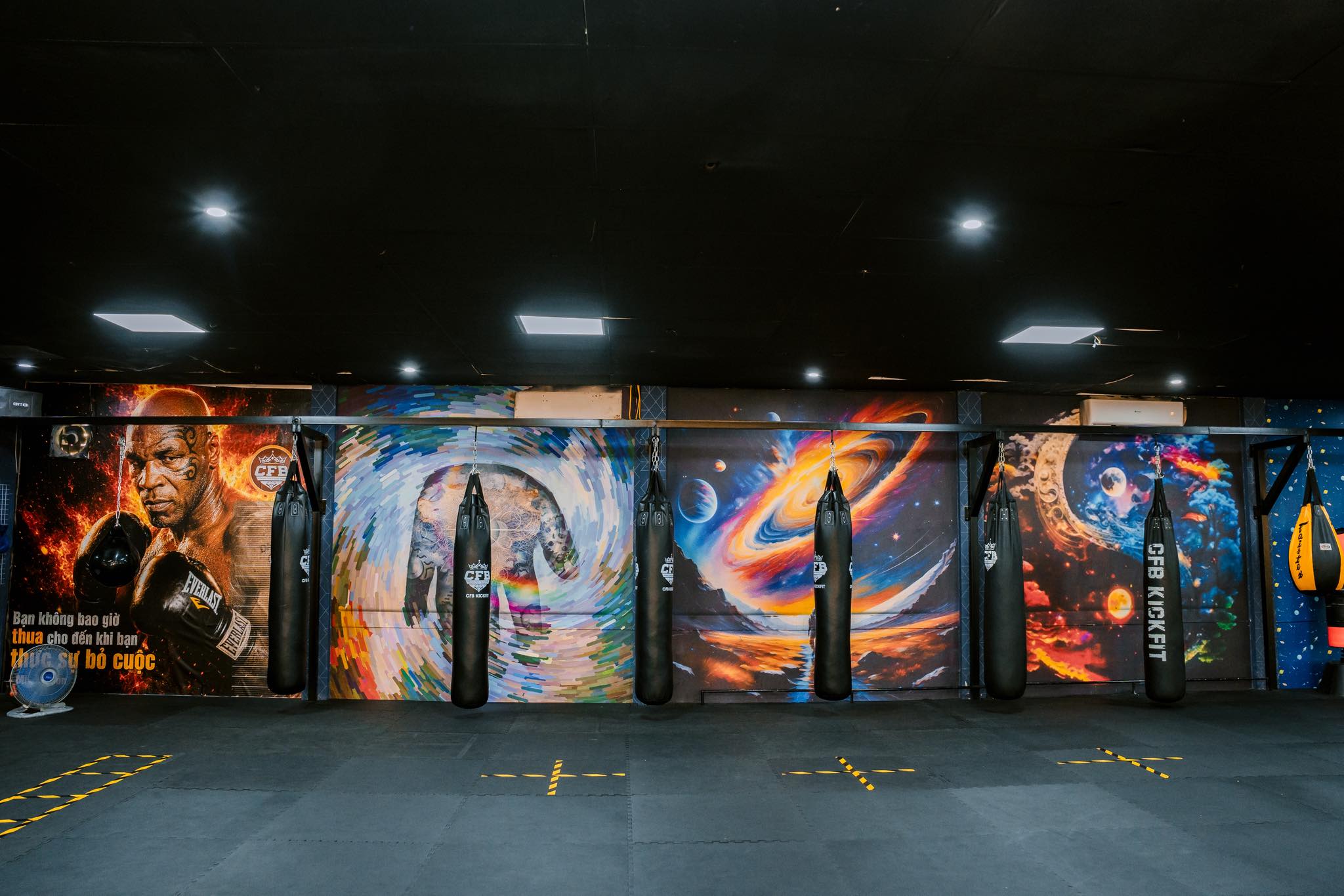 CFB Khương Đình - Muay Thai, Boxing Facebook ad: KHUI HỘP TÂN BINH MỚI CỦA CFB KICKFIT