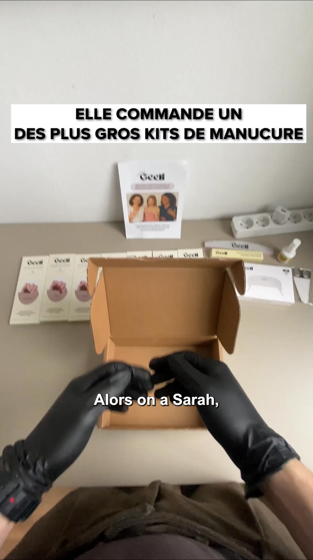 Céline Facebook ad: La tendance manucure pour 2026