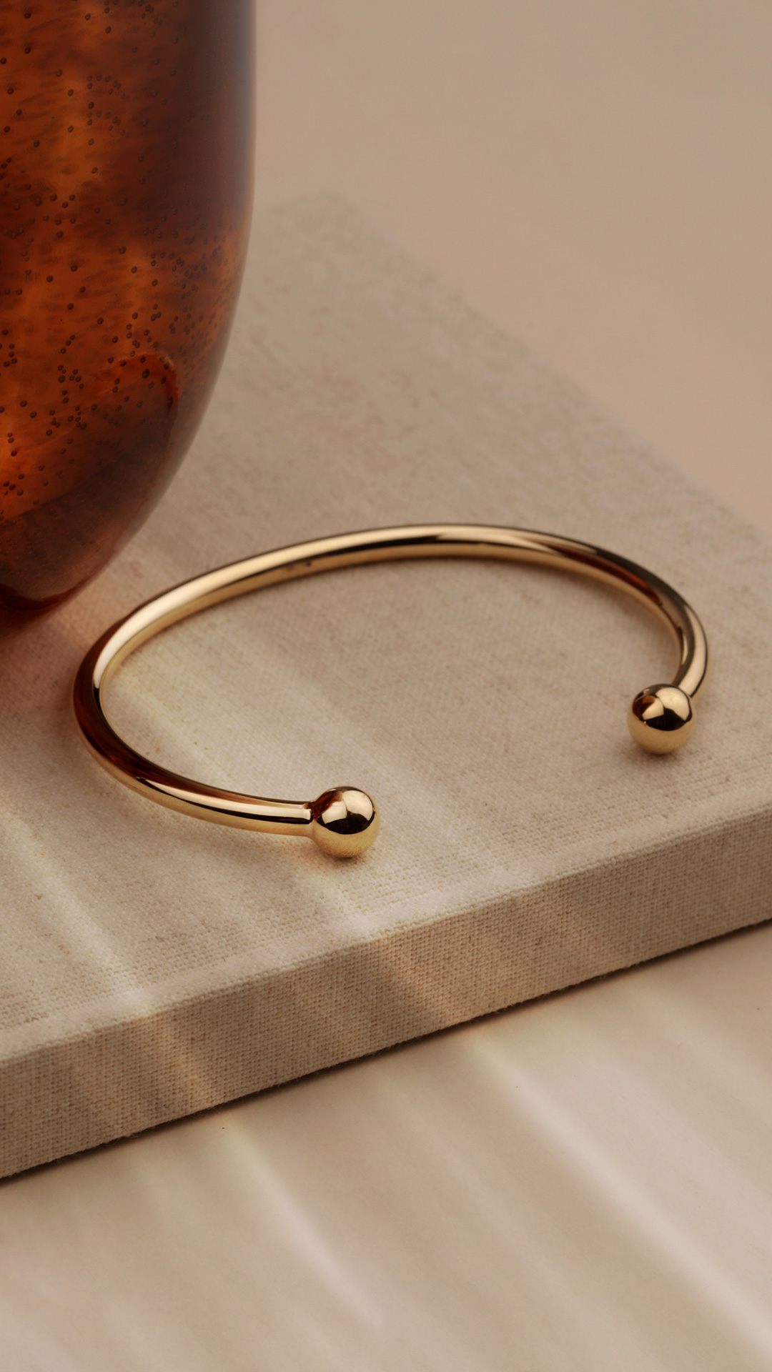 William May Jewellers Facebook ad