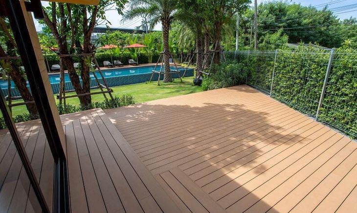 W&P Wood Supply Facebook ad: ក្តាររានហាល សមស្របសម្រាប់ផ្ទះ រមណីយដ្ឋាន និងហាងកាហ្វេ!