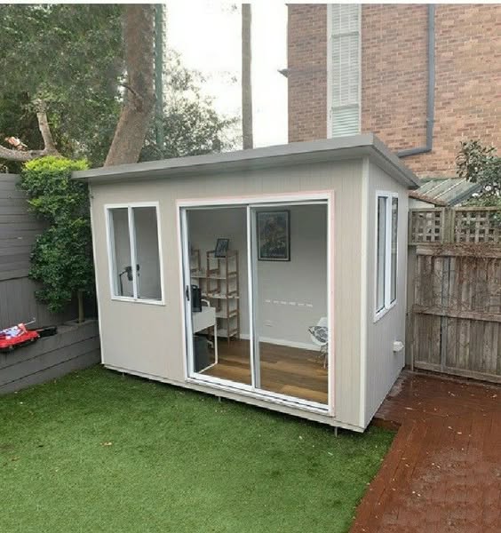 CosmosChatbox Facebook ad: Garden Office - Learn more