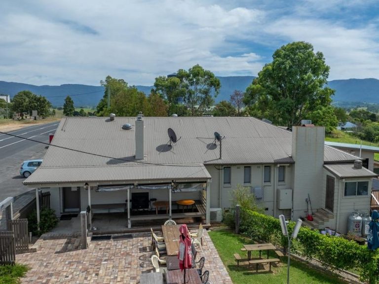 realcommercial.com.au Facebook ad: Buy a pub for less than the cost of a home