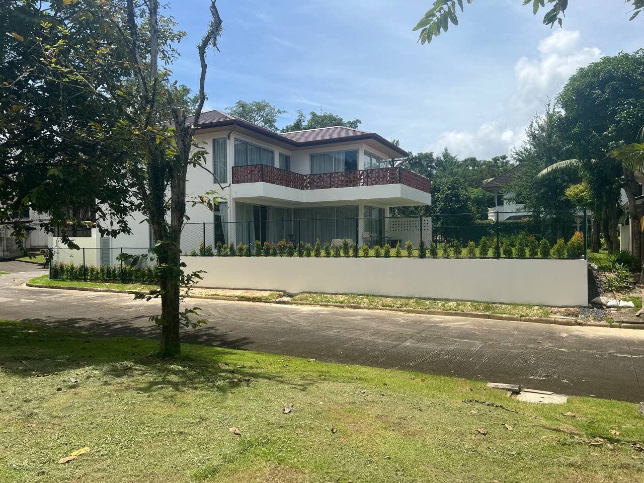 Jul Chen Facebook ad: 5 beds 4 baths House