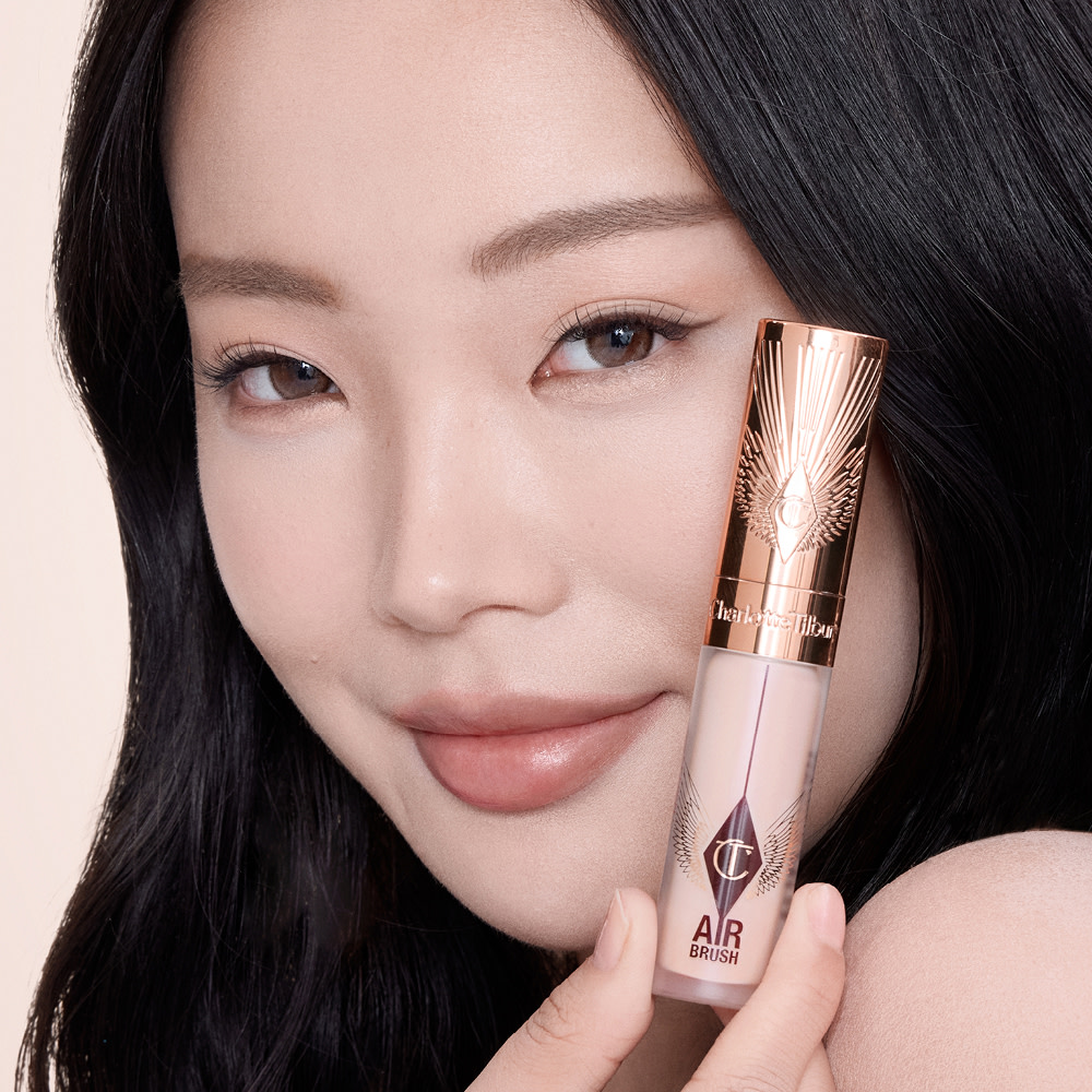 Charlotte Tilbury Facebook ad