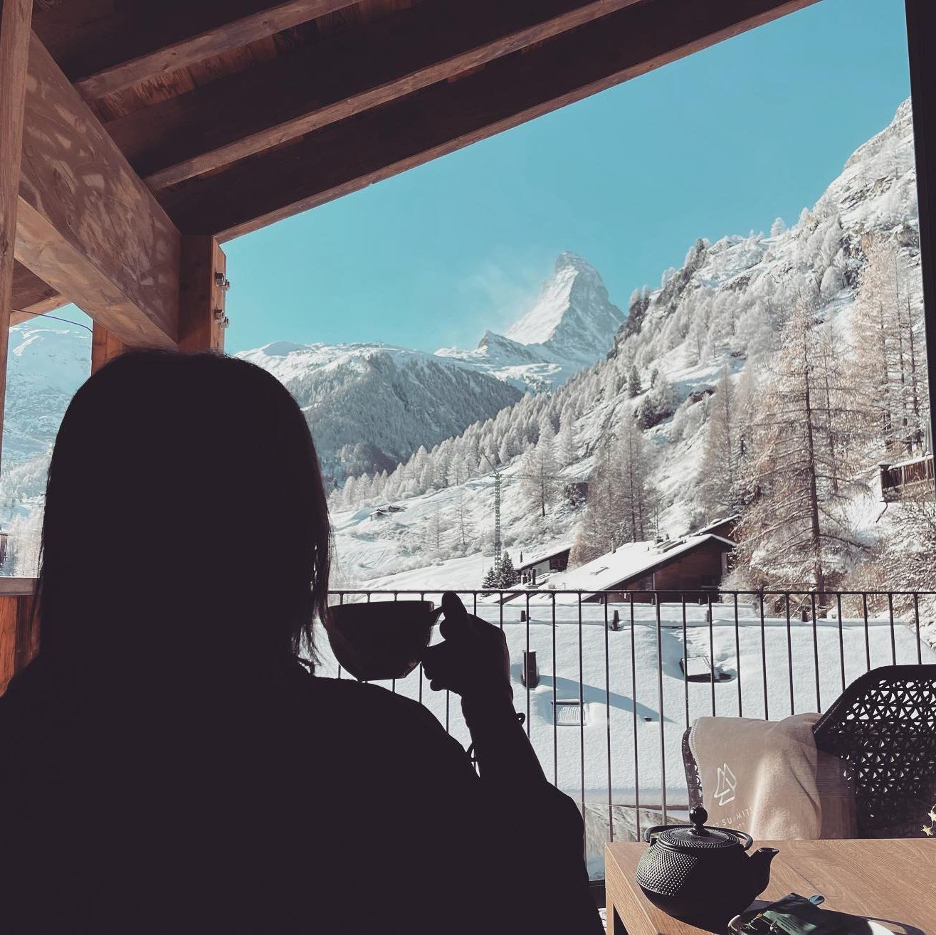 22 Summits Zermatt Facebook ad from Oct 3, 2024