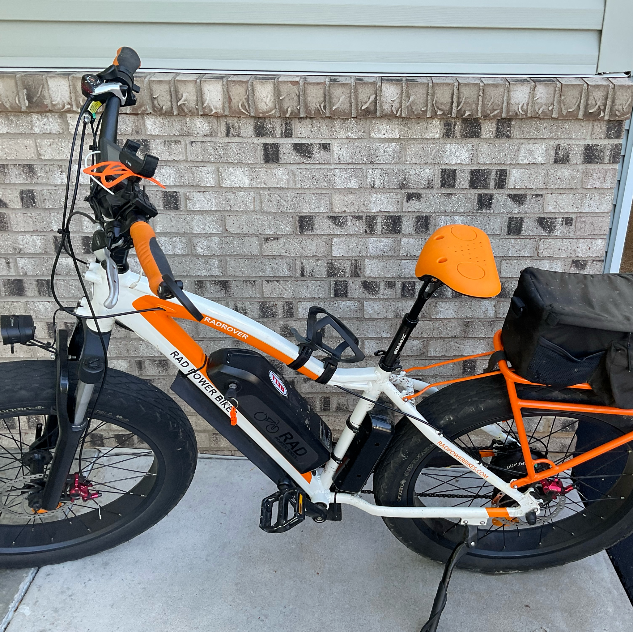 The VSEAT - A Noseless Bumpless Bicycle Seat Facebook ad: Proudly Made In The USA