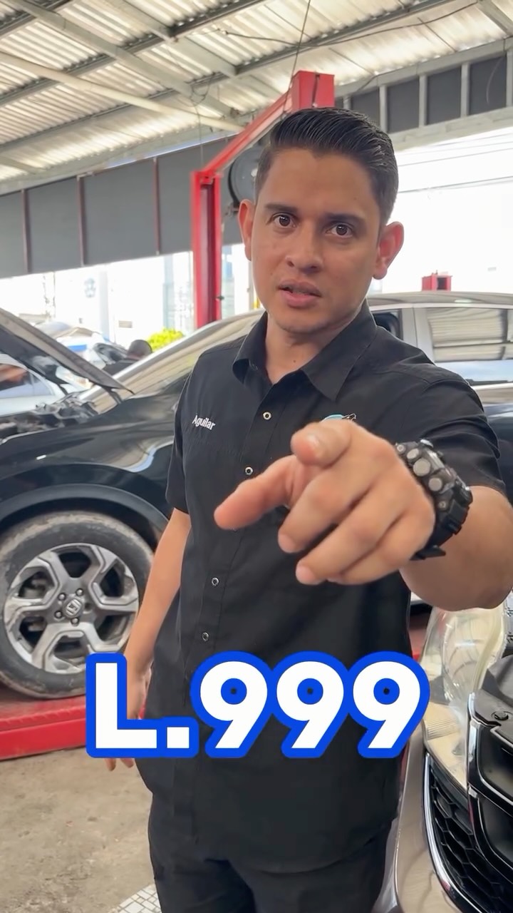 Pantera Auto Detailing Facebook ad: Chatea con nosotros