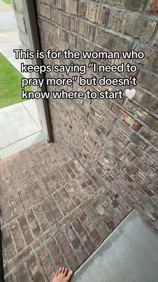 Spiral Bible Facebook ad: Build a Prayer Habit That Lasts