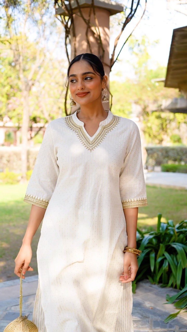 Aramya Facebook ad: This embroidered lurex cotton kurta set adds just…