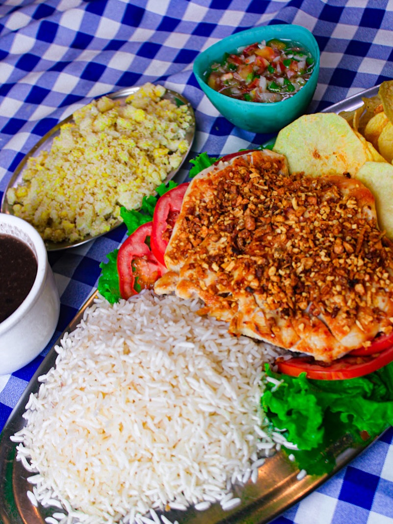 Trapiá Restaurante e Bar - Rocinha  Facebook ad