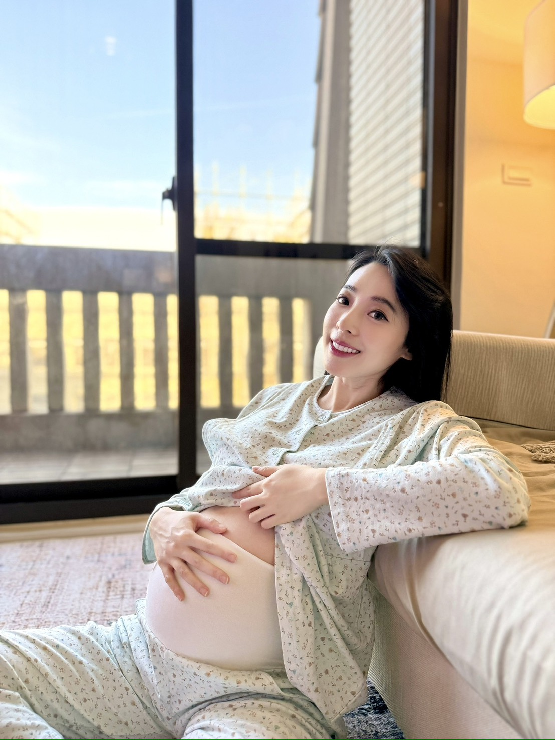 沈泳吟 Facebook ad: 寶寶34週了!時間過得飛快~