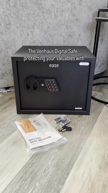 Vonhaus Facebook ad: Home Security Safes
