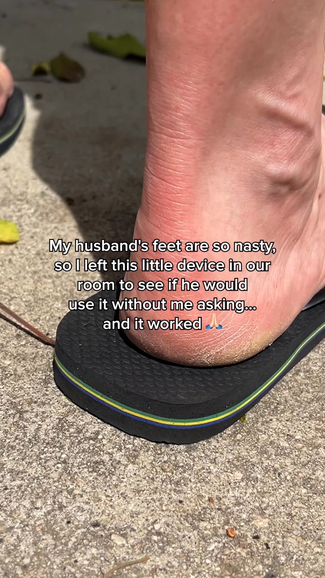 Nuvé Facebook ad: Smooth feet. In minutes. Guaranteed.