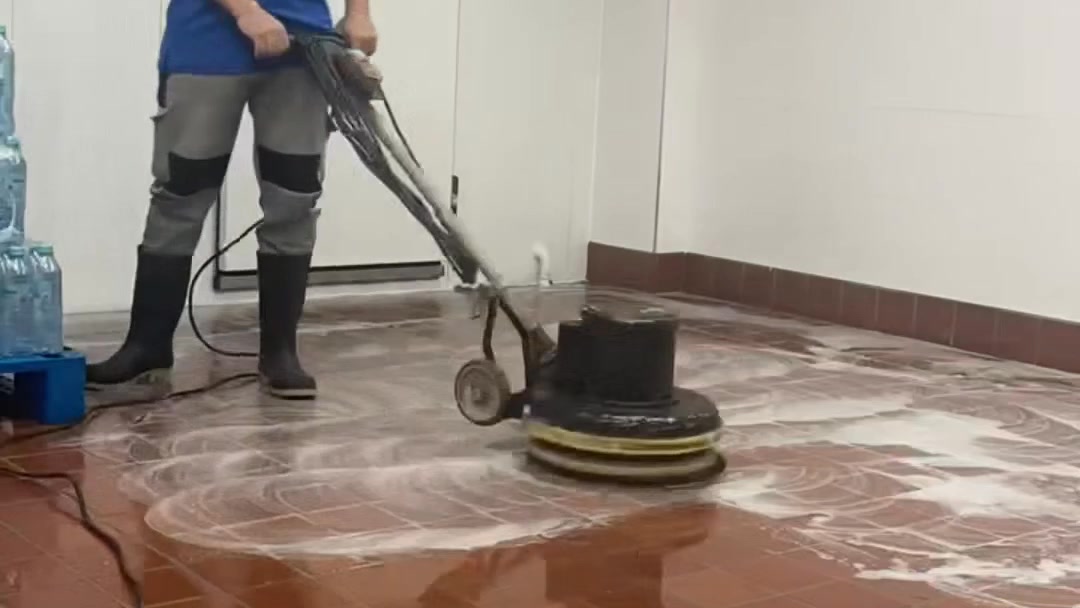 Maxcleanpanama Facebook ad from Jan 19, 2026