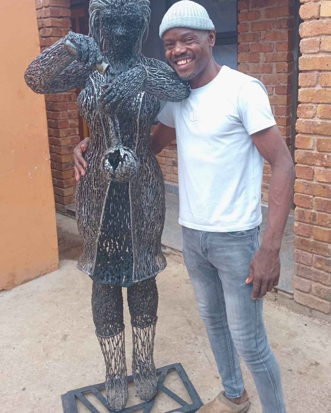Roy Rwanga Facebook ad: Metal art sculptures for sale any design press your order…