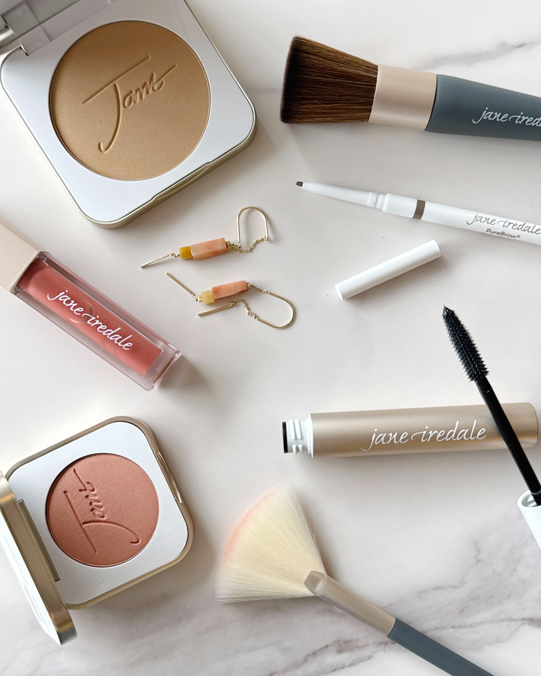 jane iredale Facebook ad