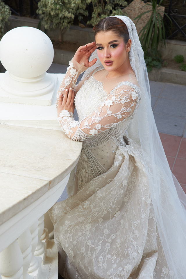 Princess Dress Facebook ad: ايجار فساتين زفاف من تصميم احمد العقاد و…