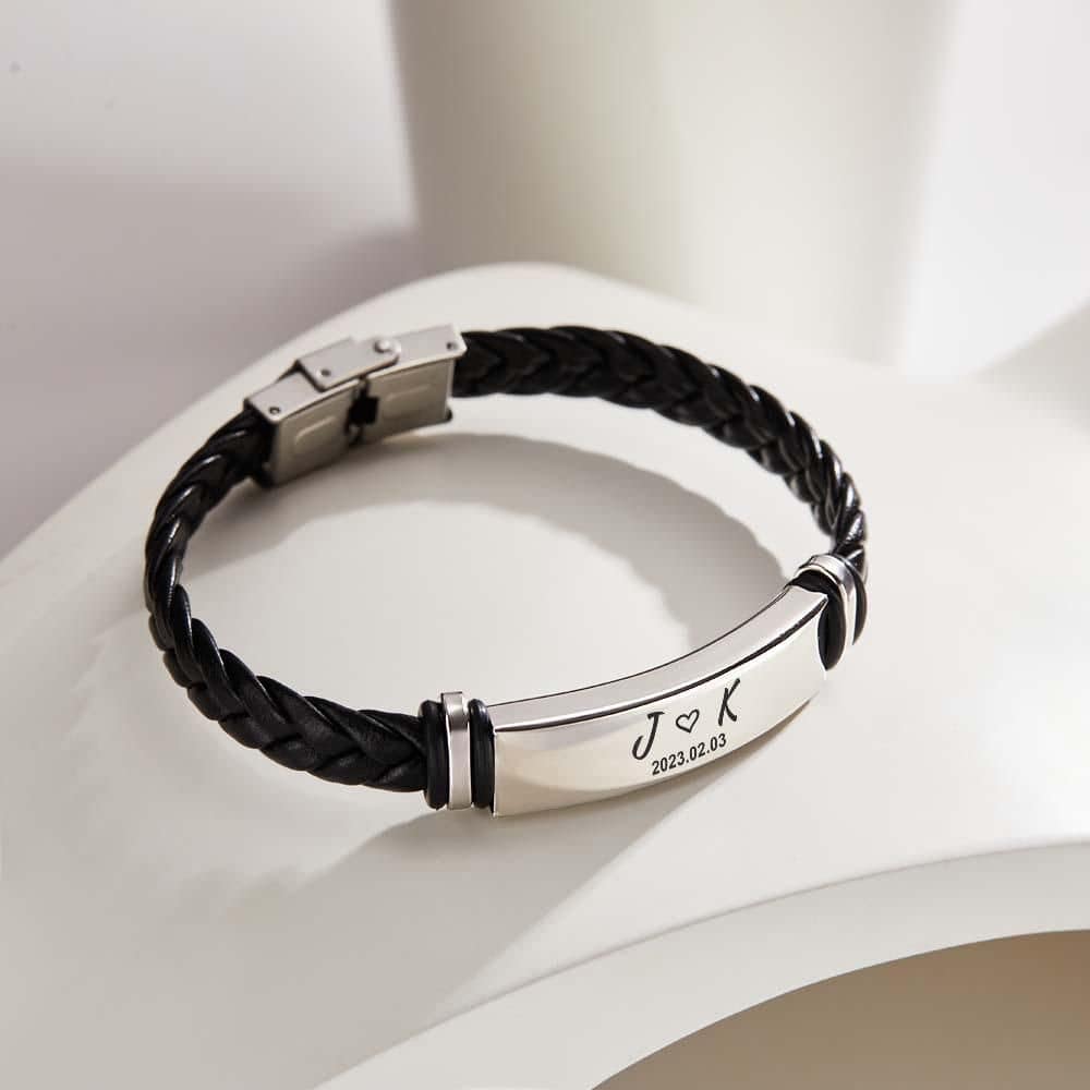 QuickFinds Facebook ad
