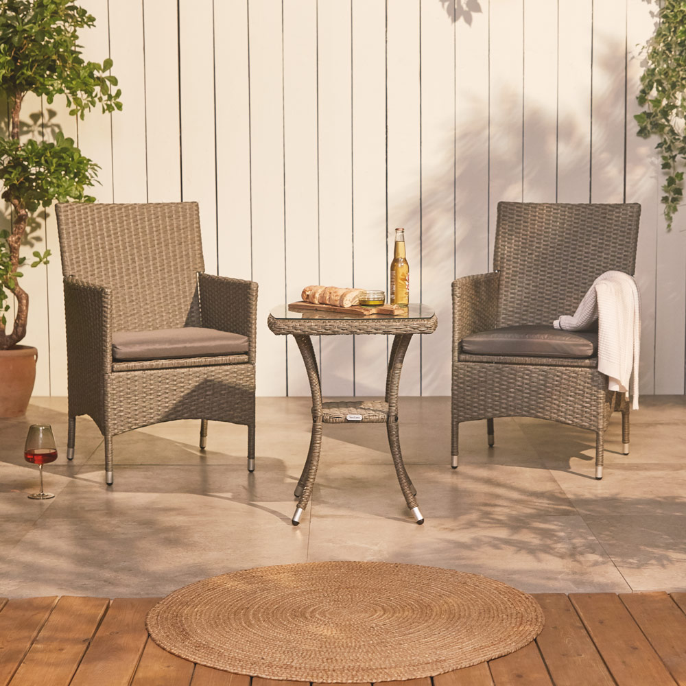 Vonhaus Facebook ad
