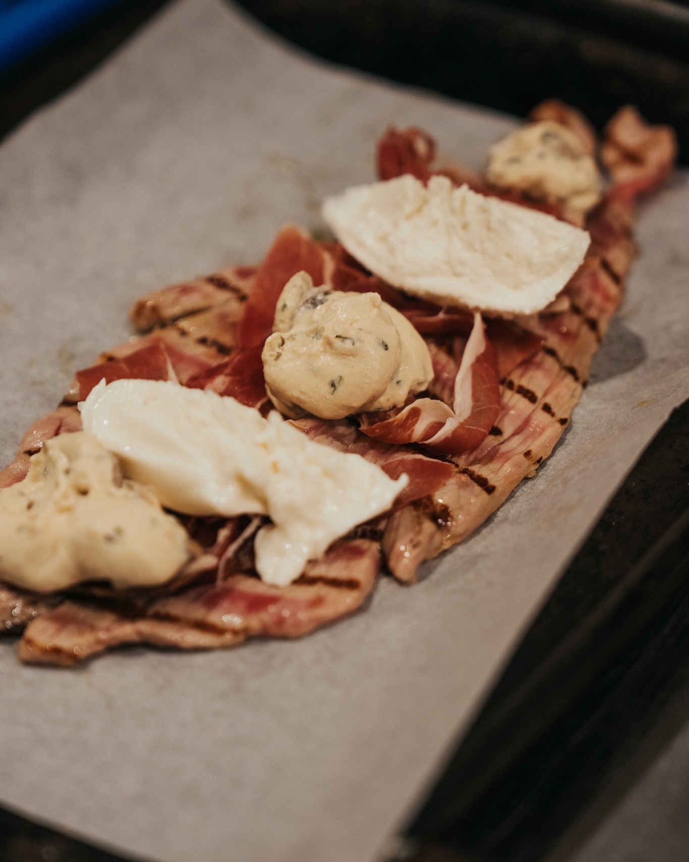 Epoca del Sole Boussu Facebook ad: Laissez-vous tenter par notre escalope de veau, servie…