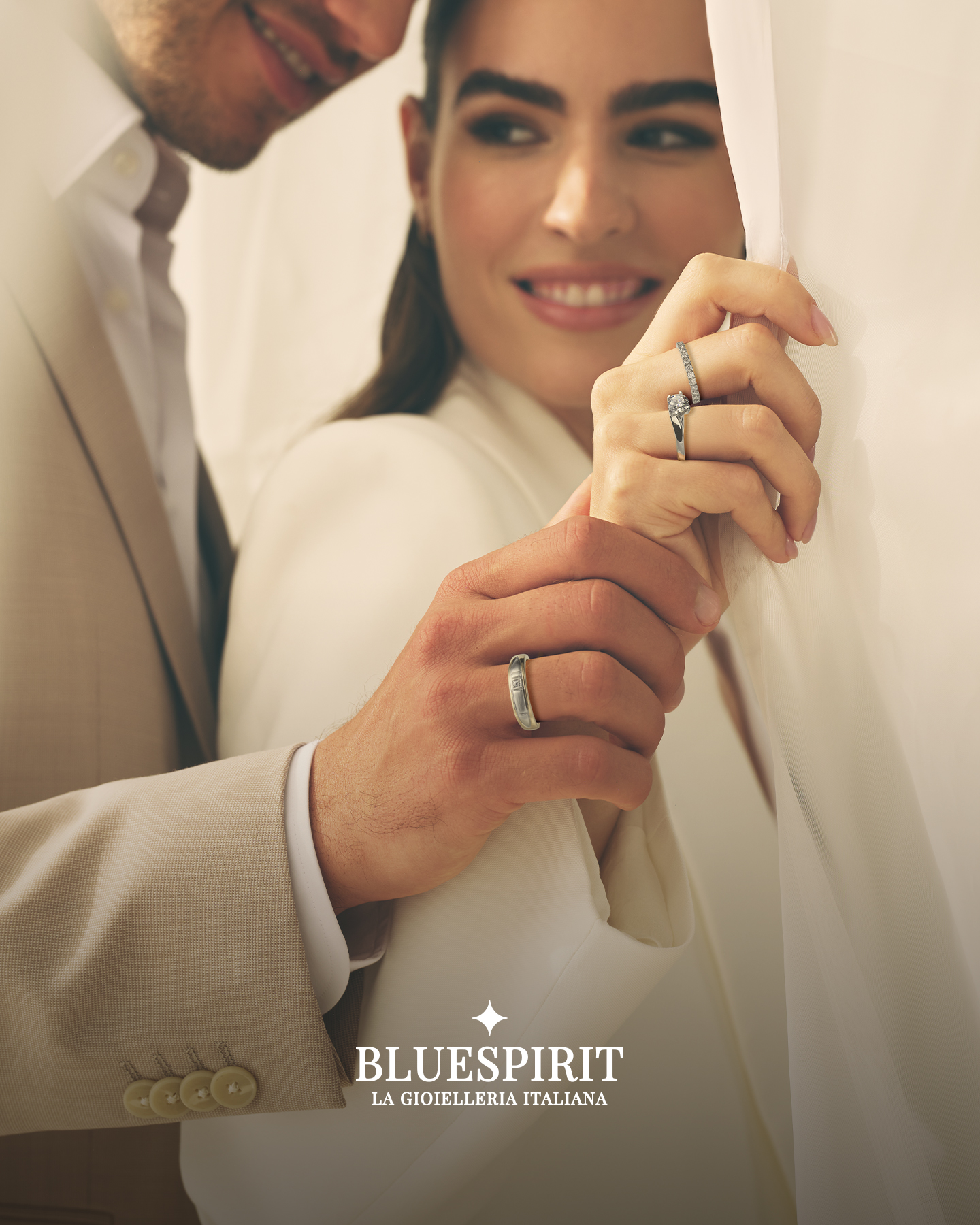 Bluespirit Gioielli Facebook ad: La luce del tuo Sì più bello