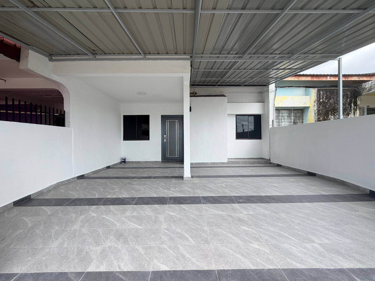 Carmen Ccm Facebook ad: Pasir Gudang Tmn Air Biru, Teres 1 Tingkat size Besar…