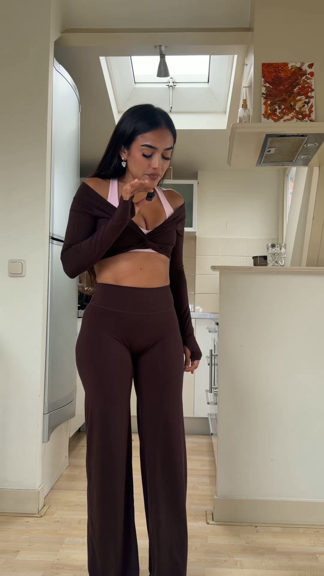 Thrivin Gymwear Facebook ad: Meet Essence Your Softest Era Yet