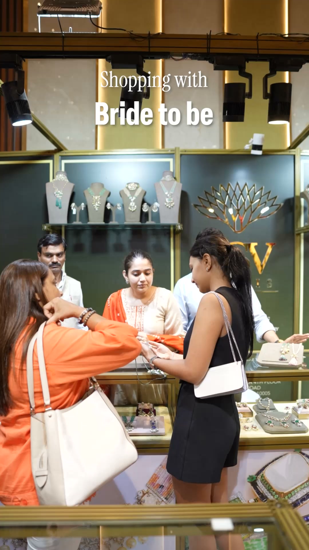 Jewellery World Exhibitions Facebook ad: Chat with us