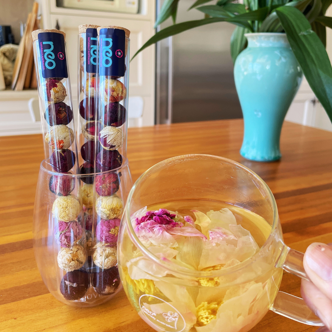 Neo Naturally Australian Facebook ad: Tea that literally blooms!