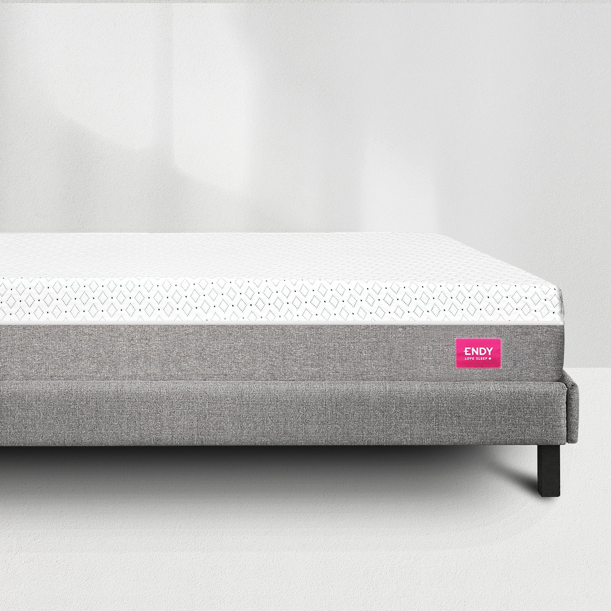 Olivia Schaeffer Facebook ad: It's been 6 months with our Endy Mattress…