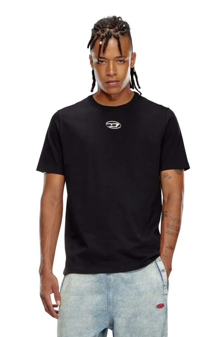 Storyclubwear Premium Clothing Facebook ad