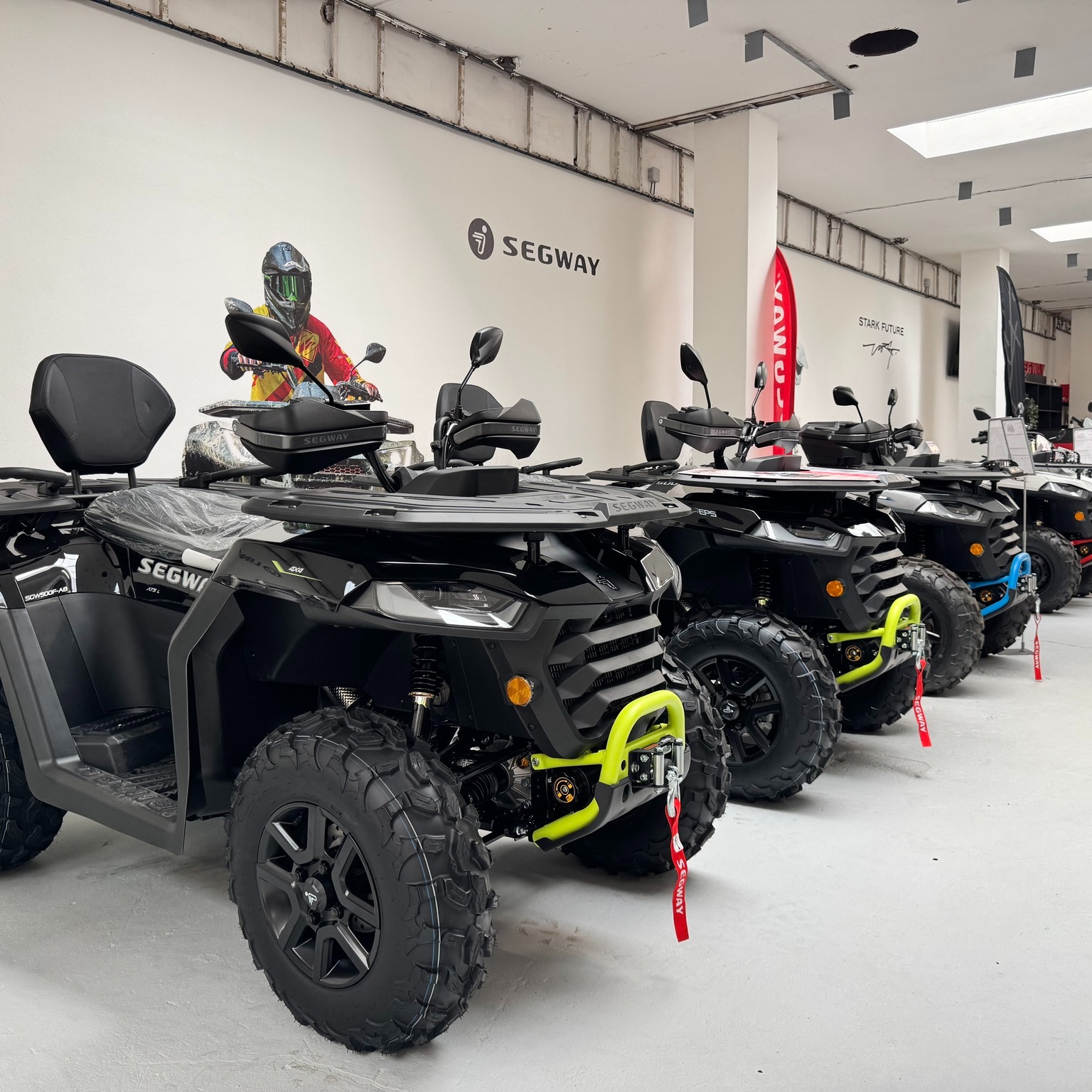Segway Powersports CZ/SK Facebook ad: Nový showroom Segway Powersports v Klatovech je otevřen!