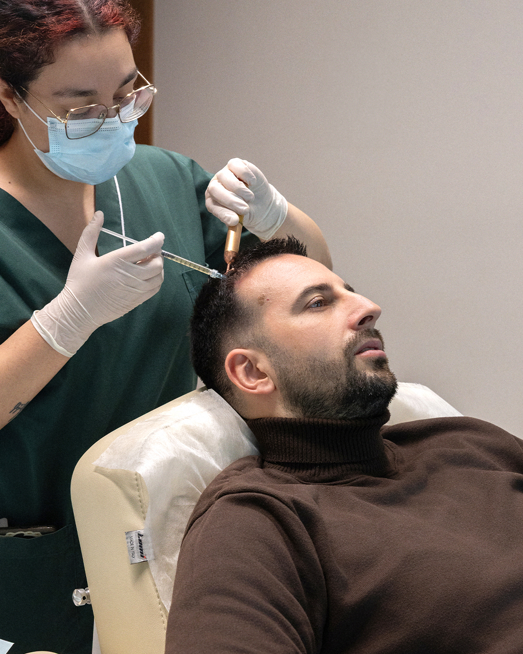 Hairvolution - Centro Avançado de Medicina Capilar Facebook ad: Sentes que o teu cabelo está cada vez…
