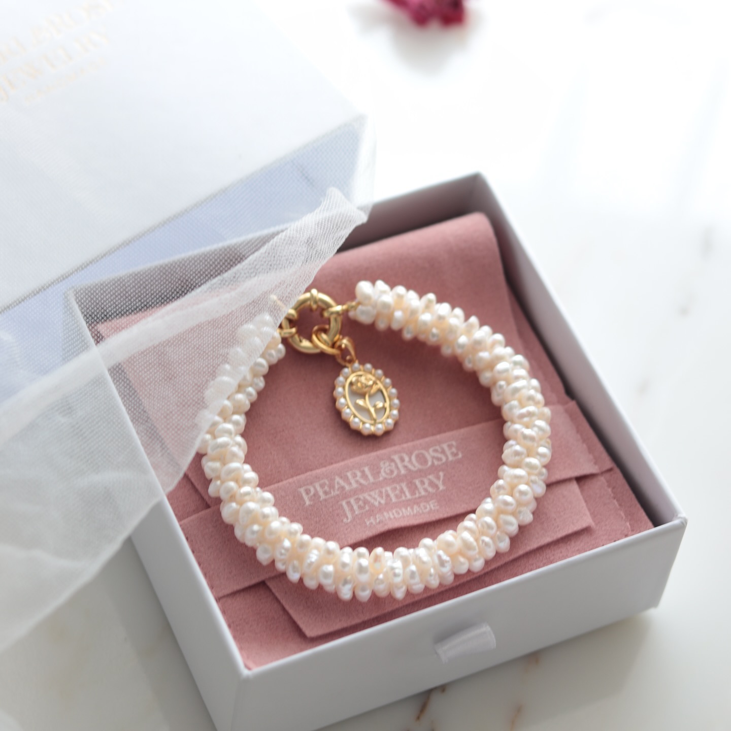 Pearlandrose.je Facebook ad