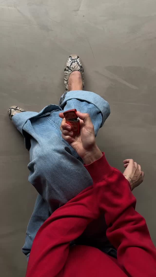 지포 Zippo 코리아 Facebook ad: OOTD의 마지막 디테일.