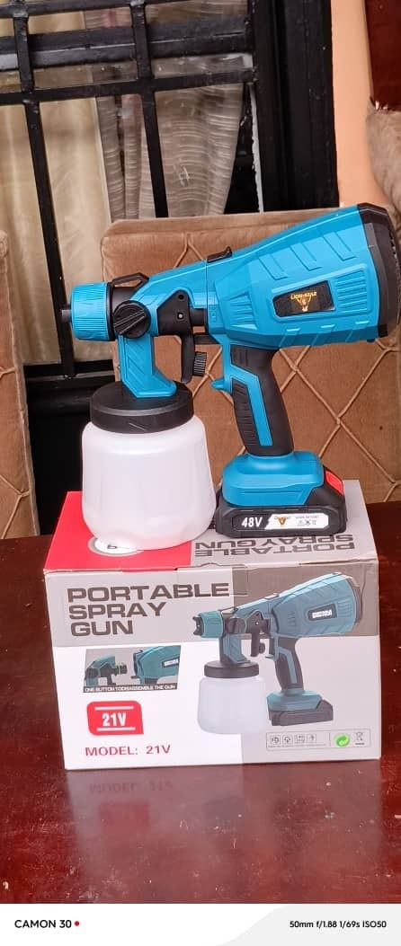 Christi market Facebook ad: Pistolet à peinture rechargeable avec deux batteries à…