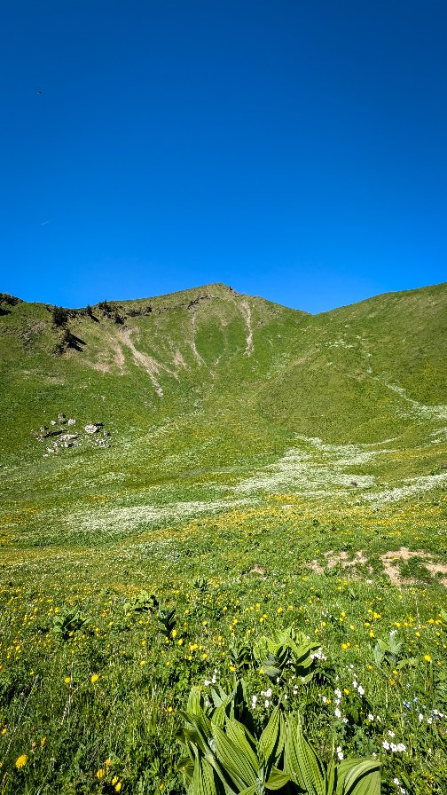 Decathlon Outdoor Facebook ad: | EN MANQUE D'INSPI RANDO?