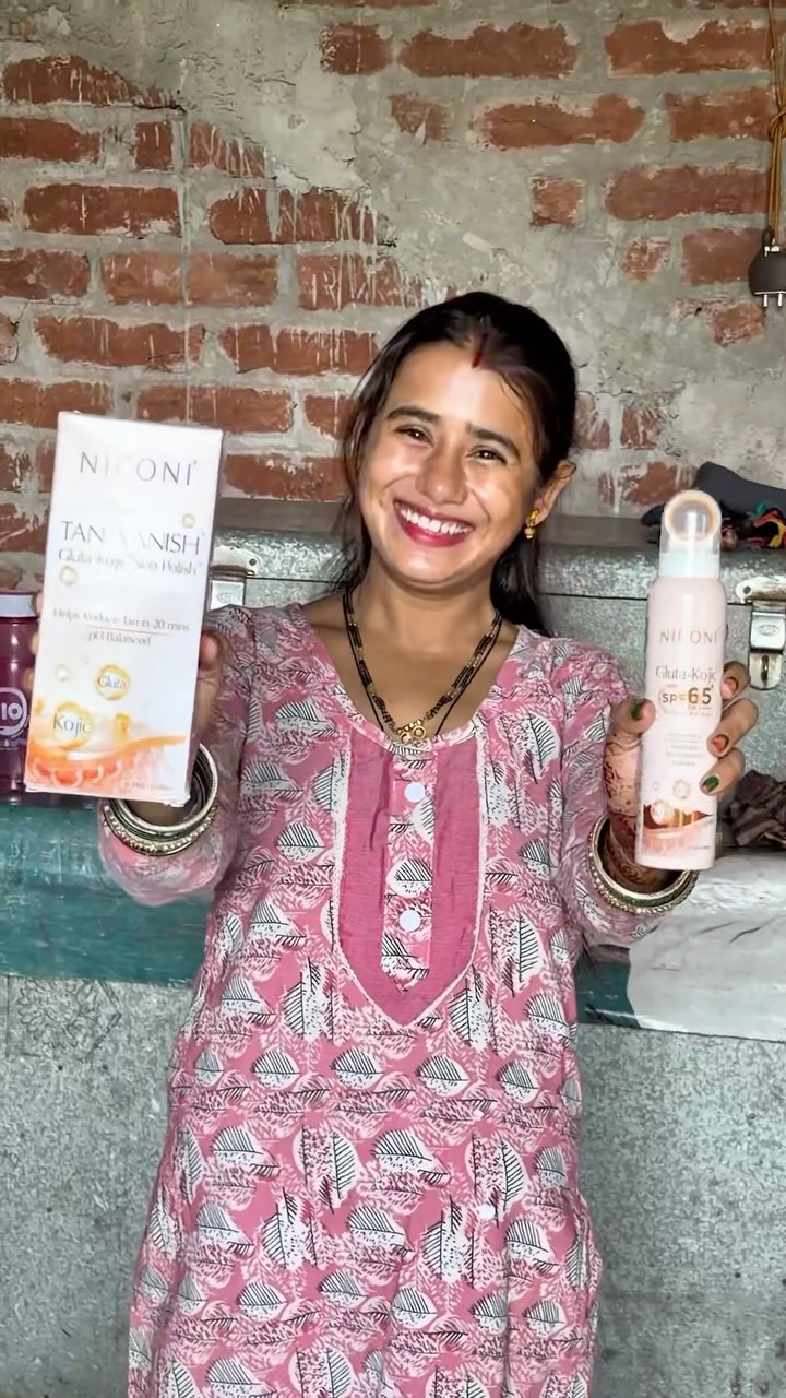 Niconi Facebook ad: Kadak dhoop mein kaam karte karte face aur…