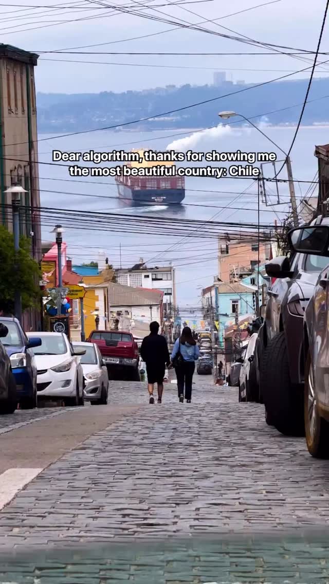 Chile Travel Facebook ad: I don’t know what the algorithm did… but…