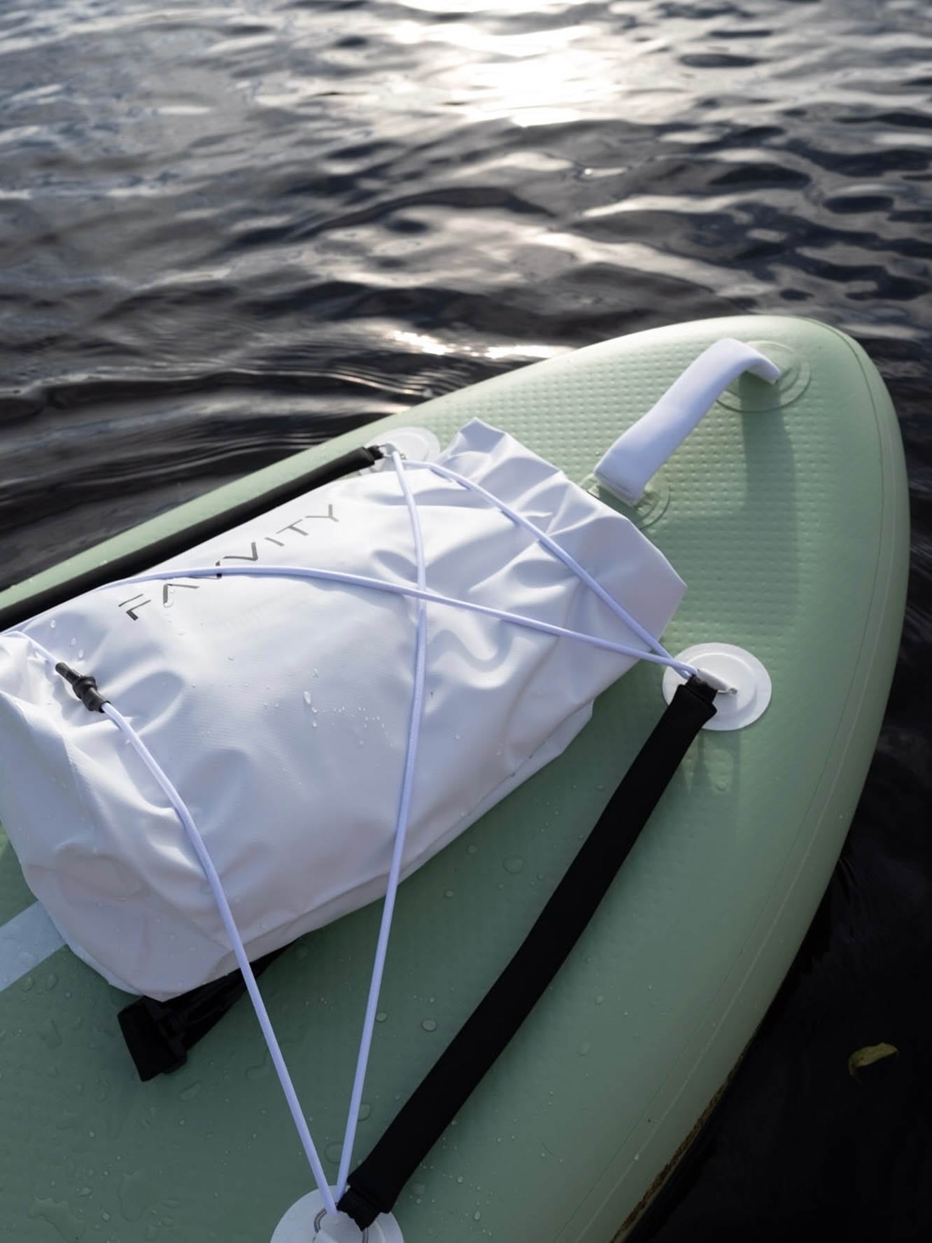 Favvity Facebook ad: Stand Up Paddle Set Weiß, Premium SUP Board für Anfänger |…