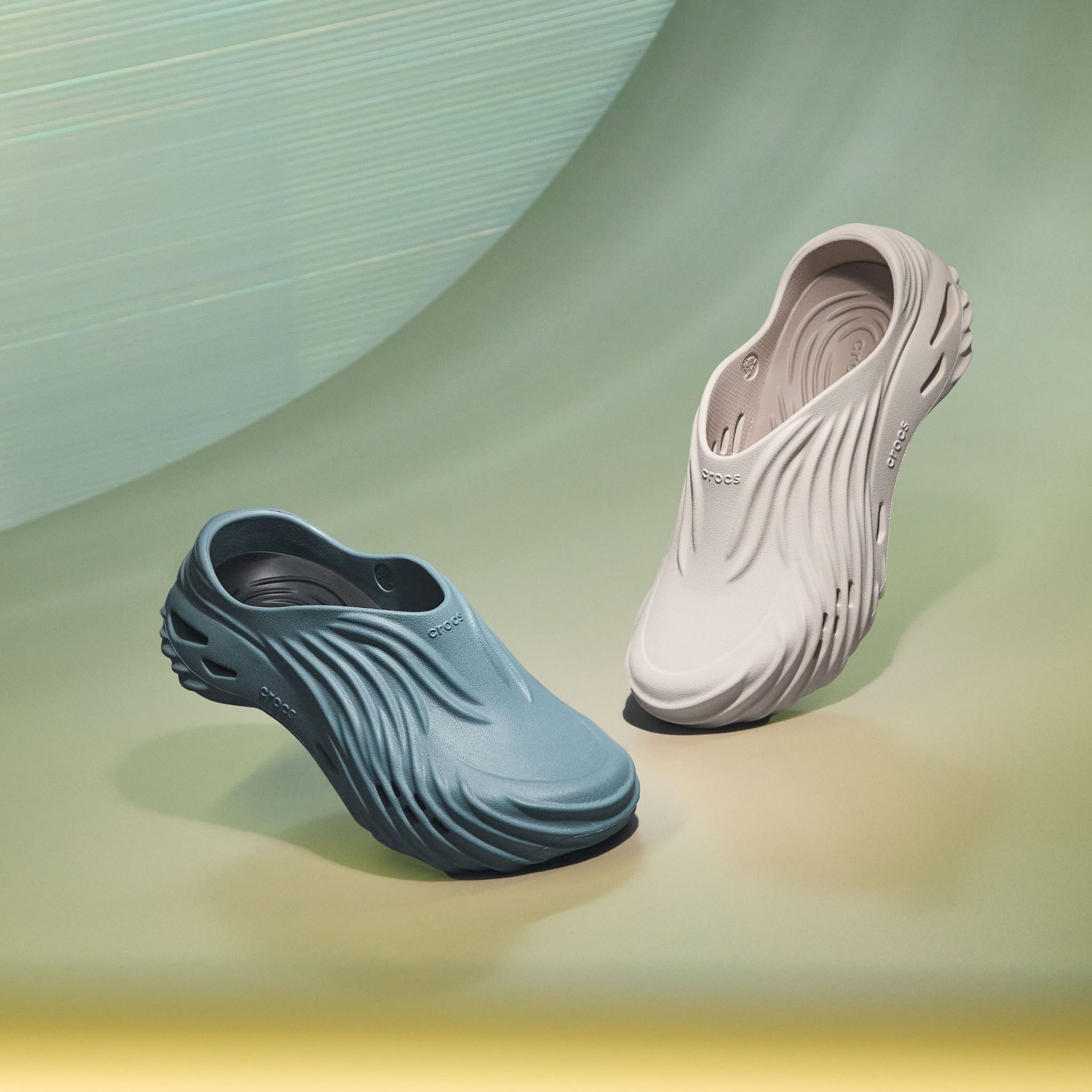 Crocs Facebook ad