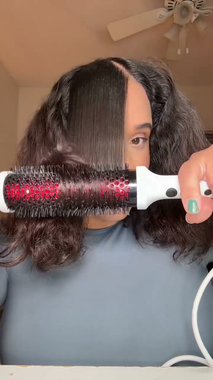 BondiBoost Facebook ad: Tiktok Viral Infrared Brush