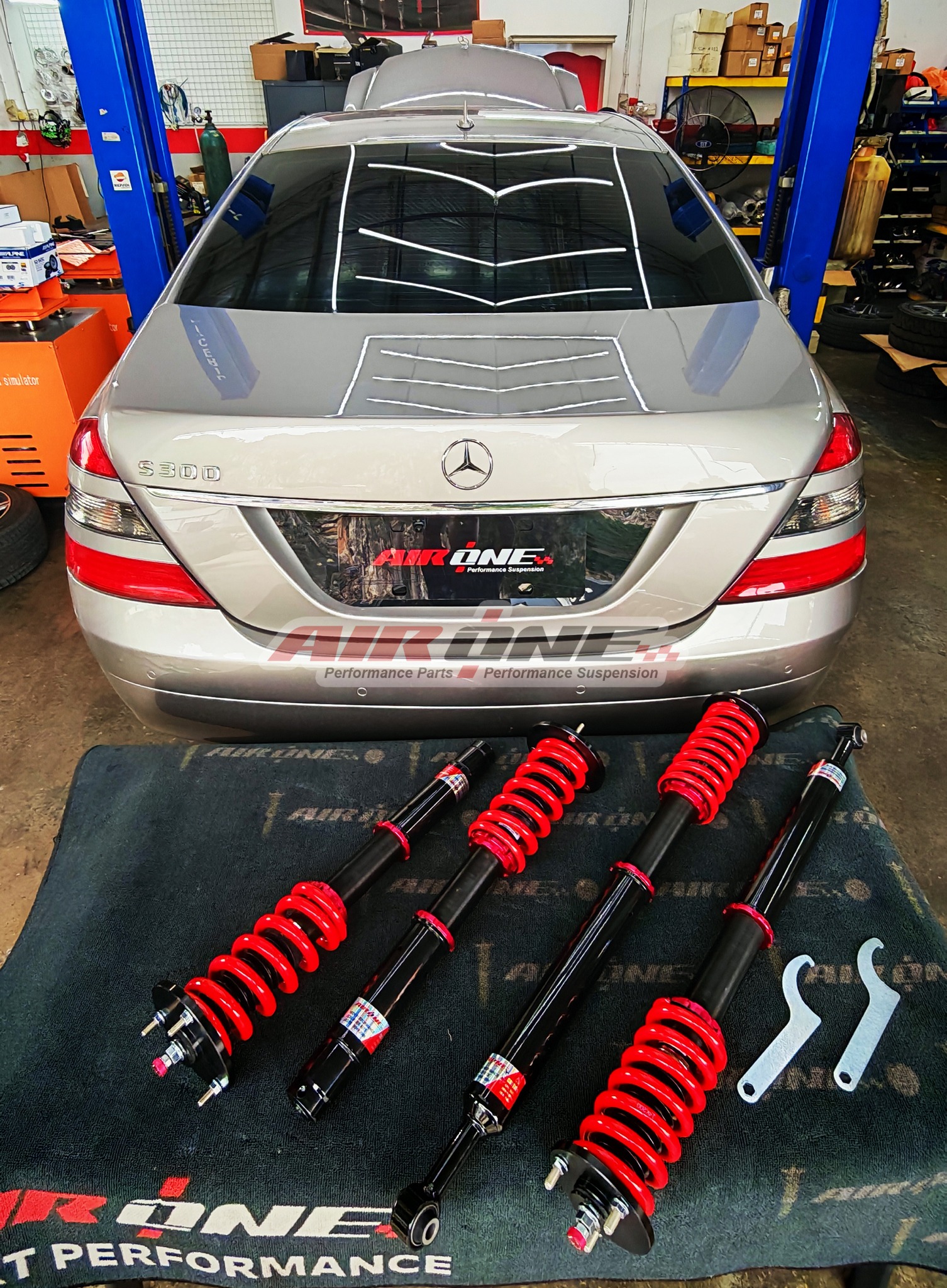 AirOne Suspension Facebook ad: Satu lagi Mercedes-Benz W221 masuk workshop