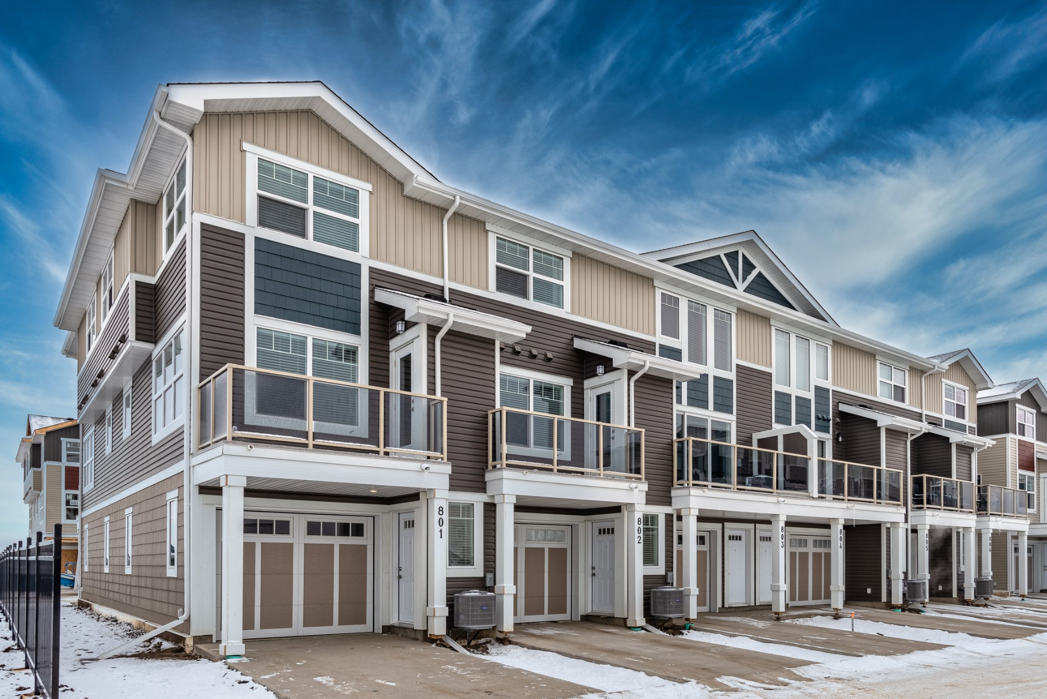 Laura Mc Nern Facebook ad: 2 Beds 1.5 Baths Townhouse