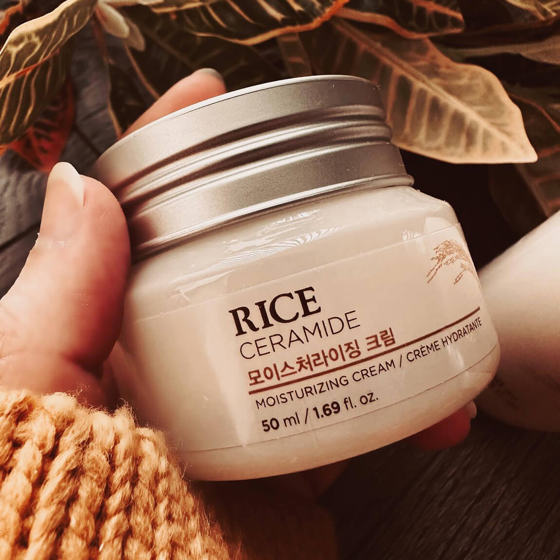BBQueen16 - Korean Skincare Shop Facebook ad: Winter Top Korean Moisturizer!
