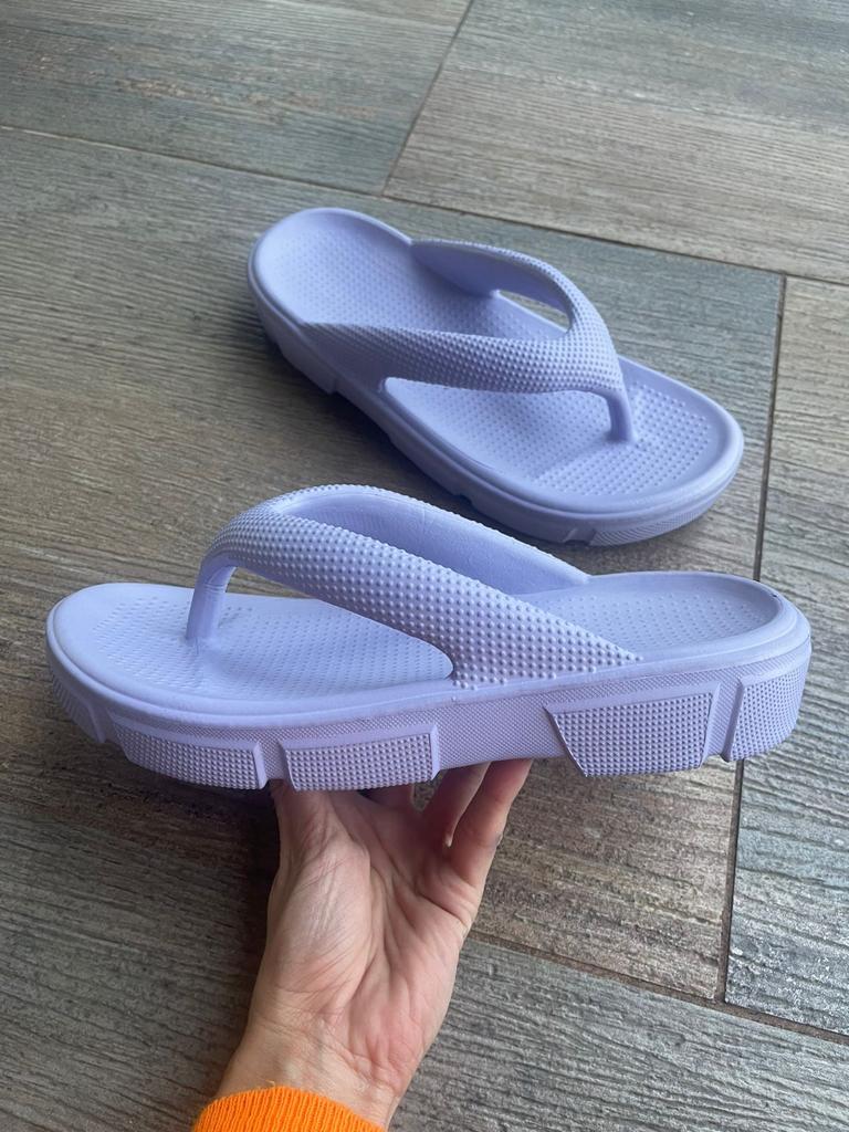 Sandalias Oasis Facebook ad
